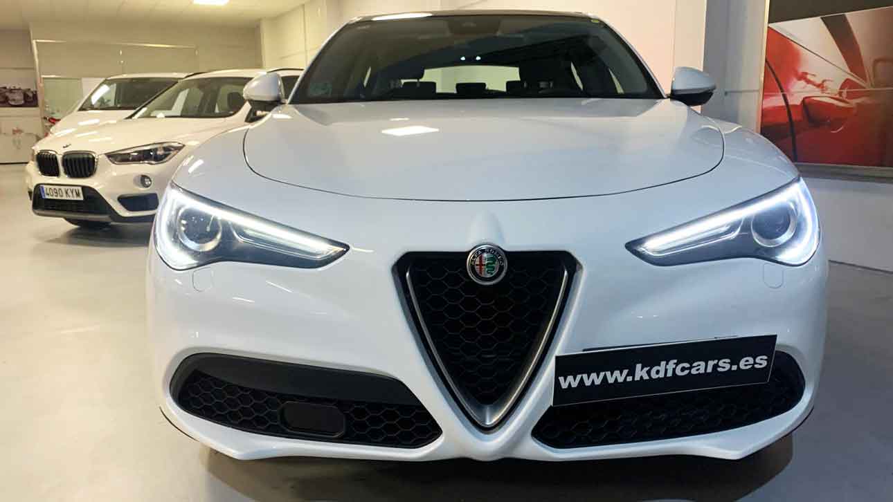 Alfa Romeo Stelvio Super RWD 2.2 D 160 CV