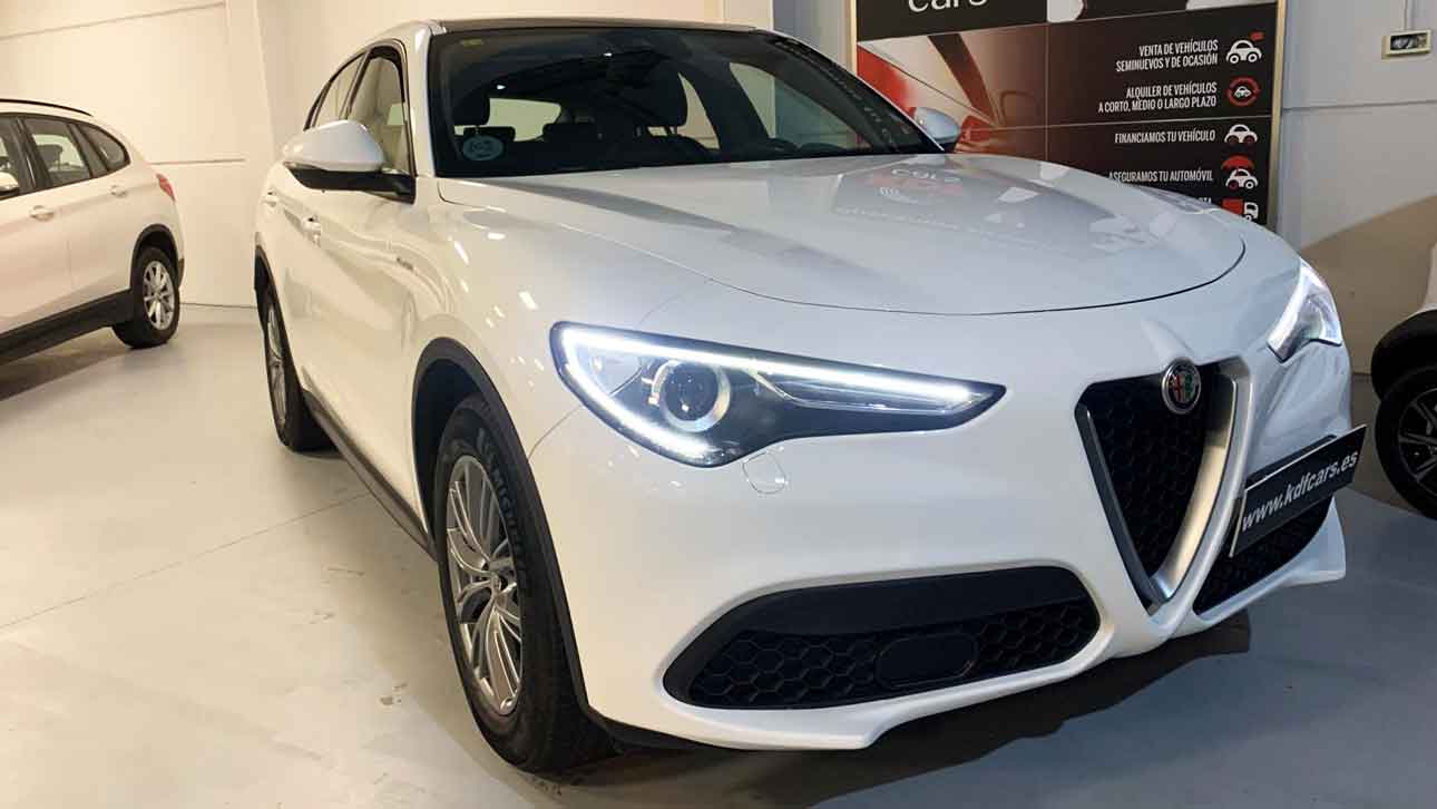 Alfa Romeo Stelvio Super RWD 2.2 D 160 CV