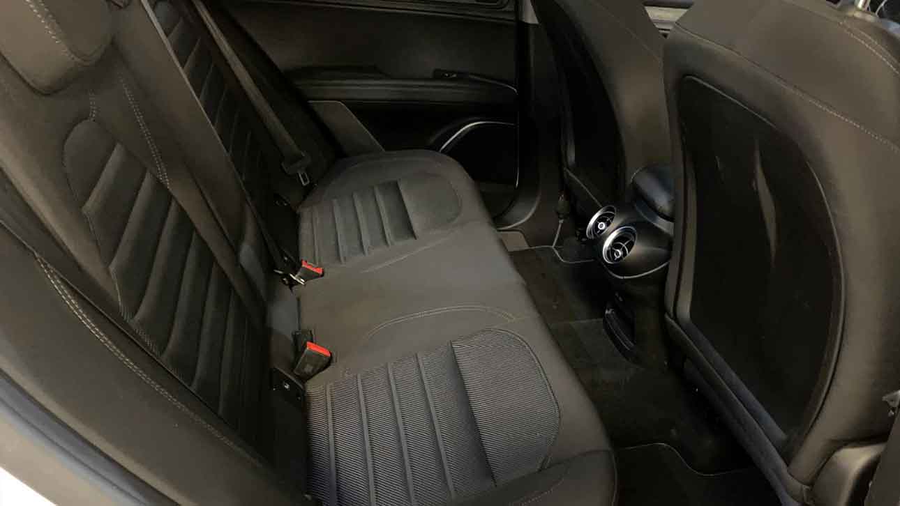 Alfa Romeo Stelvio Super RWD 2.2 D 160 CV