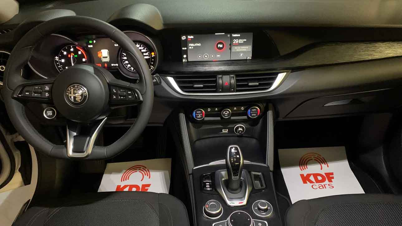 Alfa Romeo Stelvio Super RWD 2.2 D 160 CV
